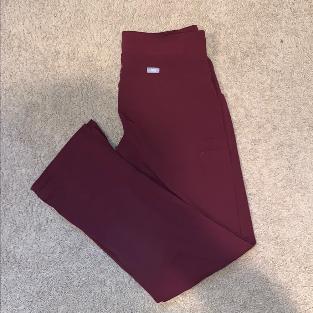 Figs Kade Cargo Scrub Pant - Maroon/red